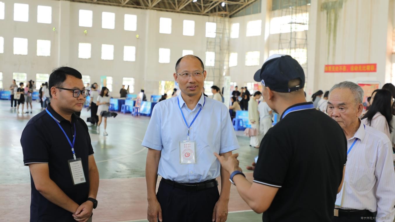 beat365举办2026届毕业生春季促就业双选会暨“宏志助航计划”精准帮扶就业双选会